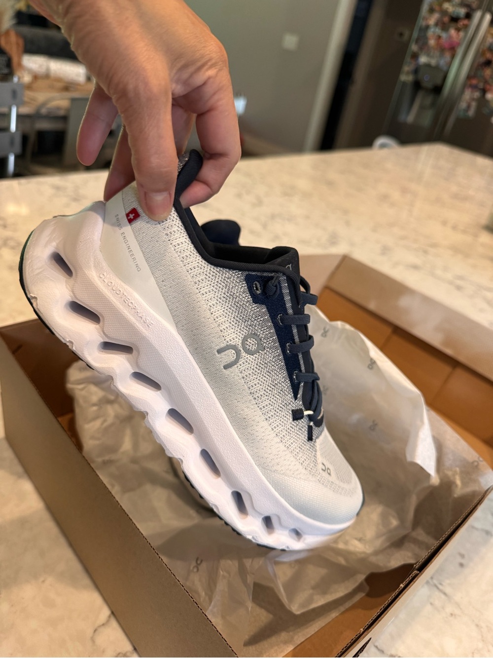 On Cloudswift Women's Athletic Shoes - White gray and Navy - Picture 9 of 10